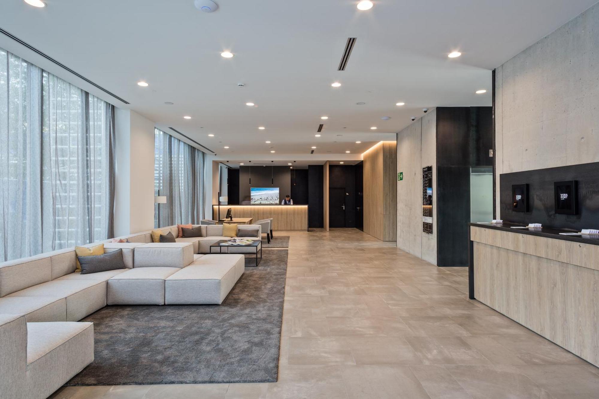 Acta Voraport Hotel Barcelona Ngoại thất bức ảnh