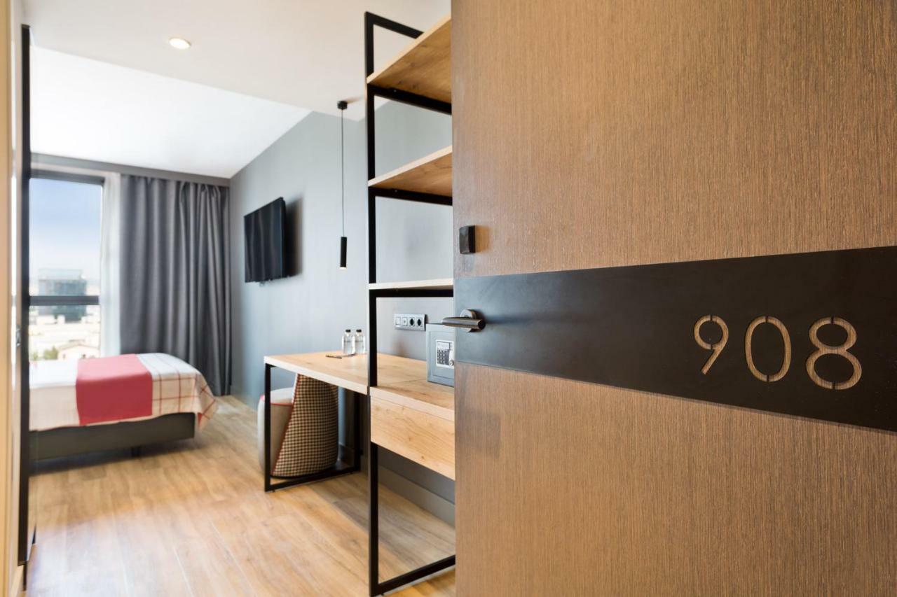 Acta Voraport Hotel Barcelona Ngoại thất bức ảnh