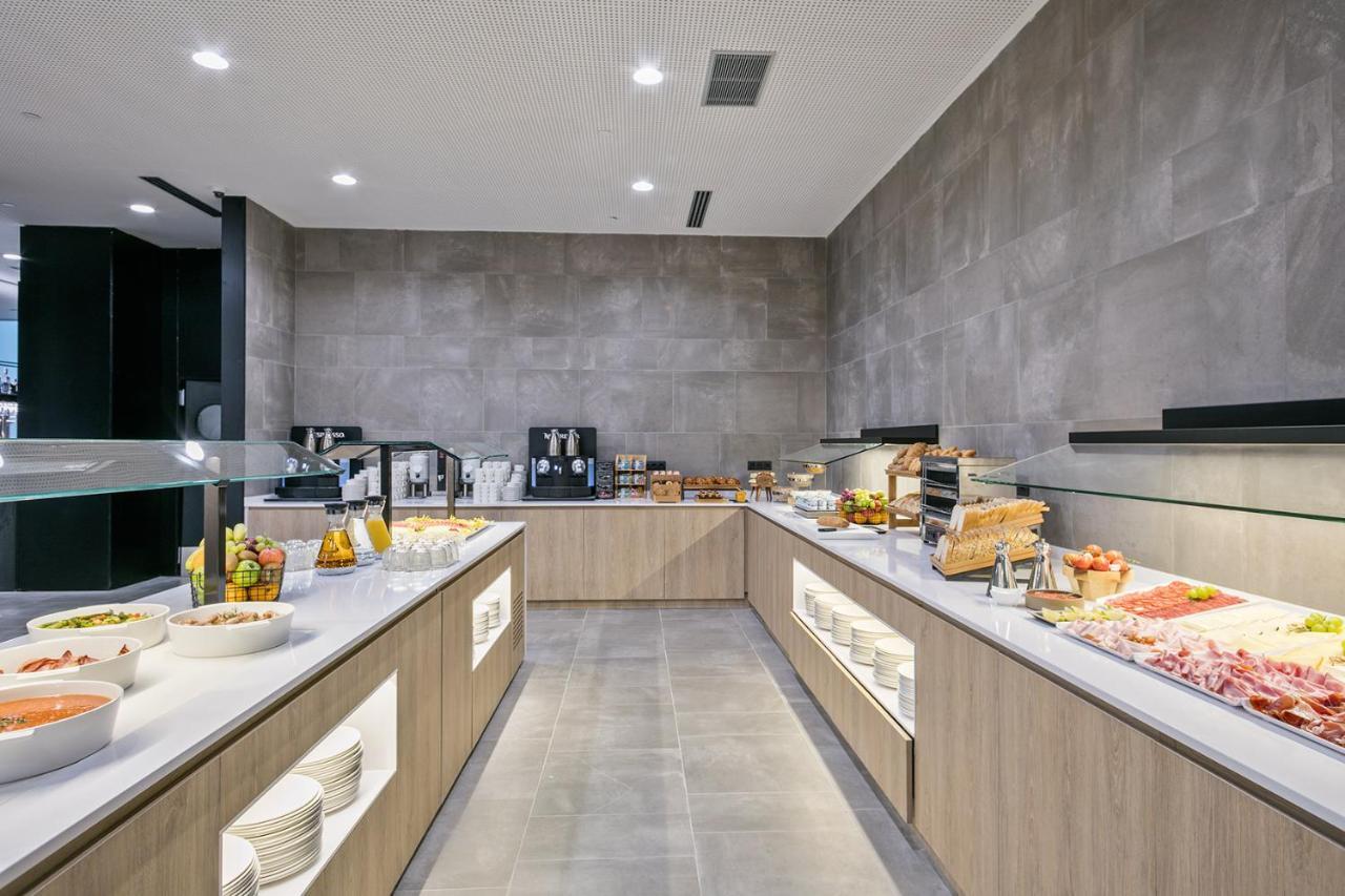 Acta Voraport Hotel Barcelona Ngoại thất bức ảnh